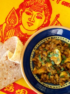 Lobia Khumbi (Black-eyed Beans with Mushrooms)