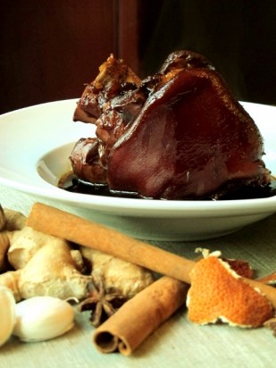 Red-braised Pork Hock 紅燒蹄